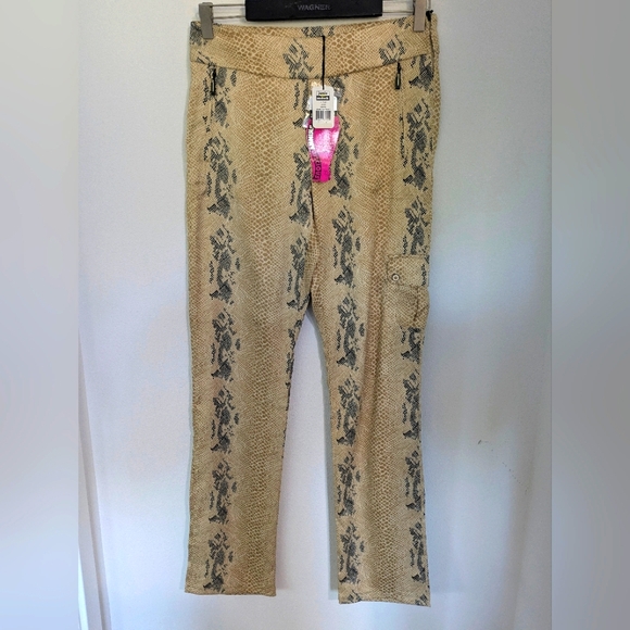 jamie sadock Pants - Jamie Sadock Gold Black Snakeskin Print.Sad Pants Side Zipper Size 8 Length 31"